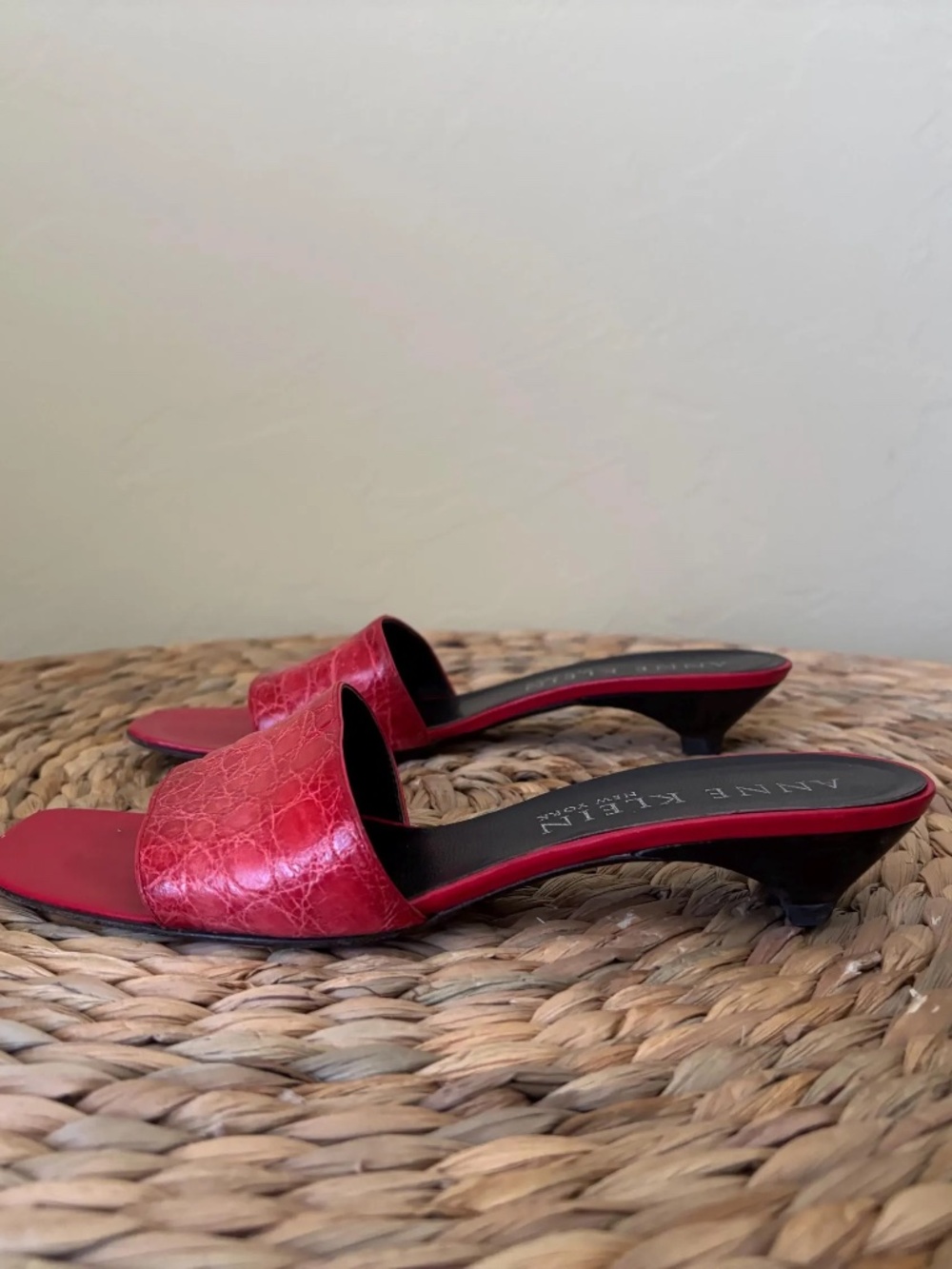 ANNE KLEIN Red Croc Embossed Leather MULE Kitten Heel Slide 7.5 Vero Cuoio ITALY - Picture 6 of 11